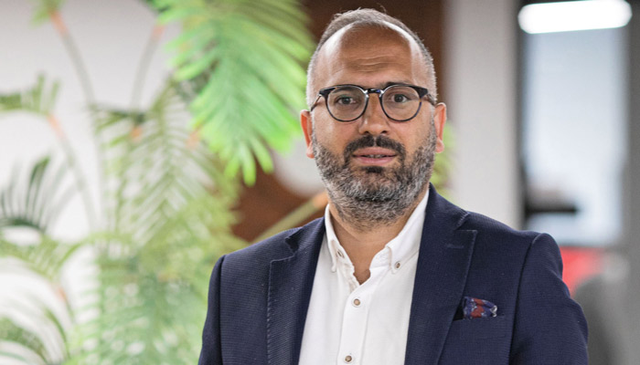 Turkuaz Healthcare, Sağlık Sektöründe Cam Tavanları Kırıyor 3 Turkuaz Healthcare CEO’su Ömer Koç