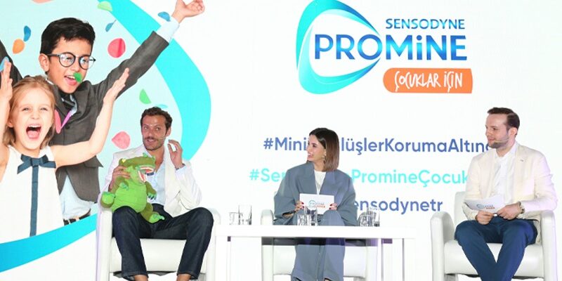 anneler ve cocuklari minikguluslerkorumaaltinda diyerek bulustu
