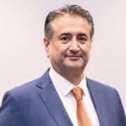 Etkin Eczacılık Derneği Başkanı Ecz. Erdal Akköse - OTC Plus Dergi Özel Röportajı: Birinci Basamakta Eczacı Rolü ve 2026 Sağlık Vizyonu