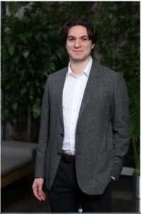 Bayer Kadın Sağlığı Çevik Operasyonel Mükemmeliyet Uzmanı Haşim Mert Uzan - Kadın sağlığı projeleri ve operasyonel süreç yönetimi üzerine OTC Plus Dergi röportajı.