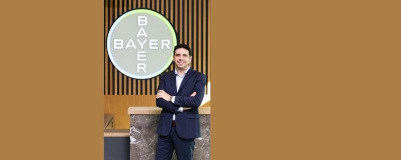 Kilo Yönetiminde Yeni Denklem Mikrobesin Dengesi ve Eczacının Rolü 1 Bayer Tüketici Sağlığı Türkiye Pazarlama Direktörü Tuna Demiralp - Kilo Yönetiminde Mikrobesin Dengesi Röportajı