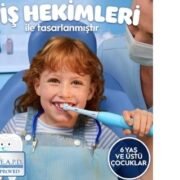 Oral-B iO Çocuk Şarjlı Diş Fırçası ile Eğlenceli Diş Bakımı 3 Disney karakterleriyle tasarlanmış Oral-B iO Çocuk Şarjlı Diş Fırçası ürün görseli.